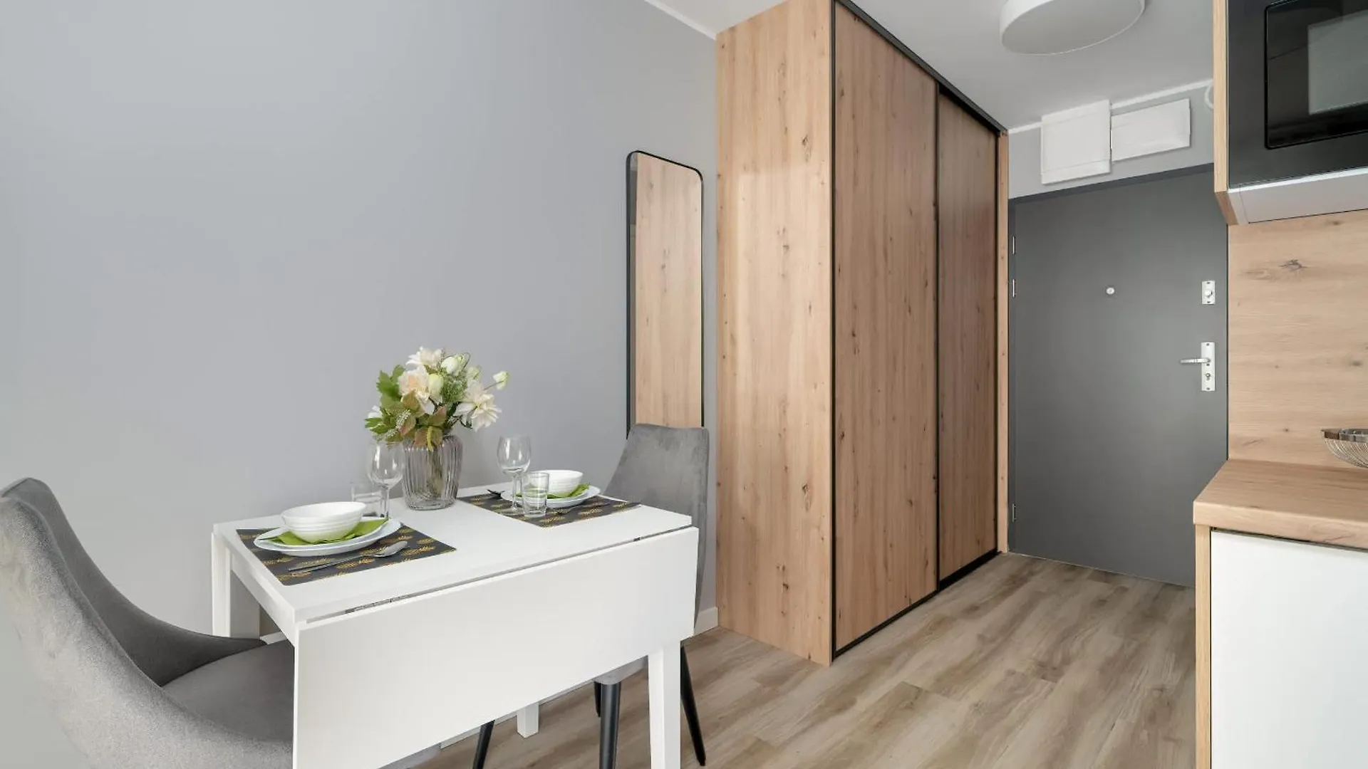 פוזנן Jasny & Elegancki Apartament Typu Studio Z Tarasem By Noclegi Renters 0*,  פולין